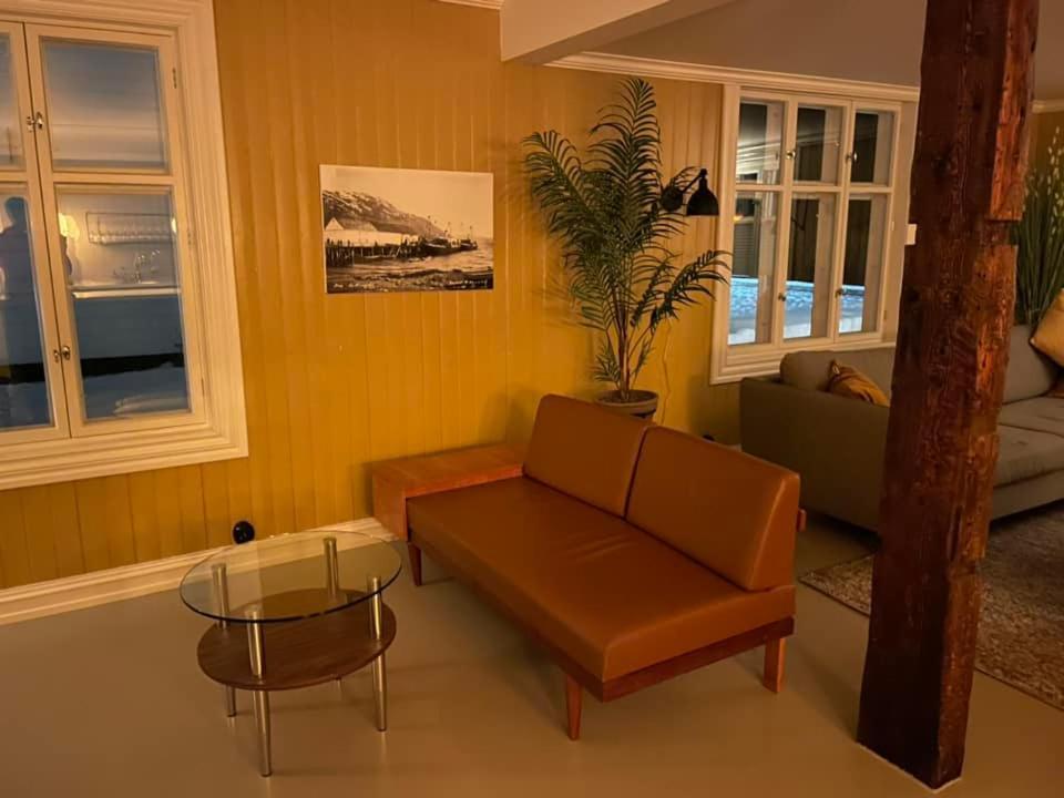 1. Etg I Dampskipsbrygga, Lodingen Havn ภายนอก รูปภาพ